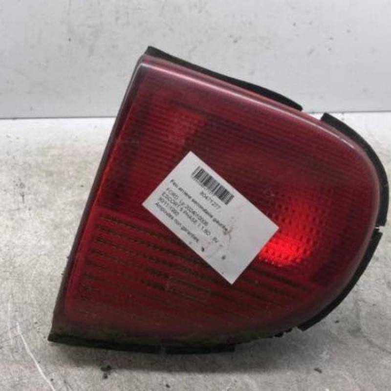 Feu arriere secondaire gauche (feux) FORD ESCORT 5