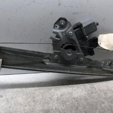 Leve vitre electrique avant droit PEUGEOT 308 1 SW Photo n°1
