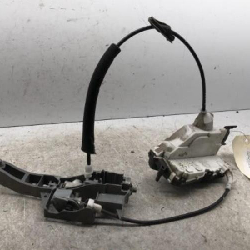 Serrure avant droit CITROEN C3 2 Serrure avant droit CITROEN C3 2