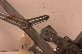 Leve vitre electrique avant droit PEUGEOT 205