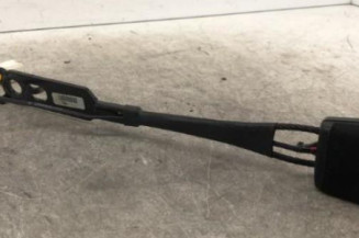 Attache ceinture avant droit PEUGEOT 3008 1