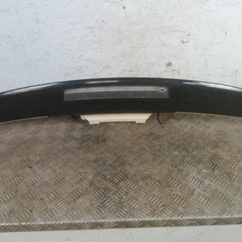 Feu arriere stop central PEUGEOT 3008 1