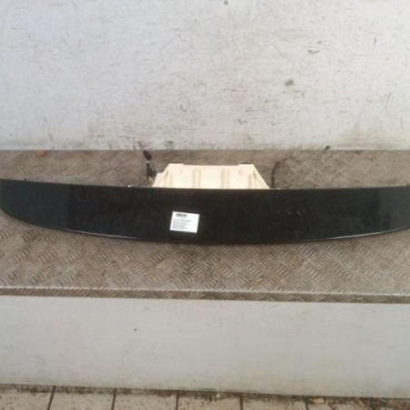 Feu arriere stop central PEUGEOT 3008 1