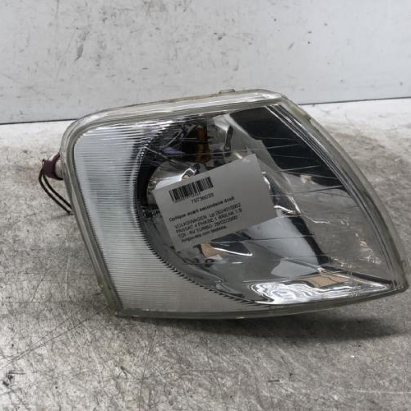Optique avant secondaire droit (feux)(clignotant) VOLKSWAGEN PASSAT 4