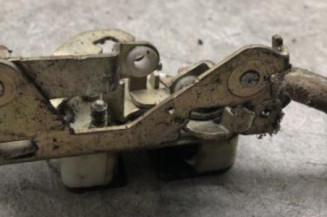Serrure avant droit RENAULT TRAFIC 1