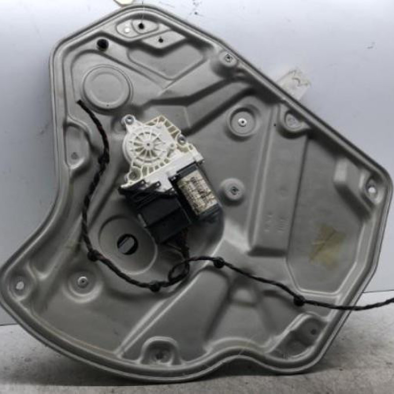 Leve vitre electrique arriere droit SKODA OCTAVIA 2