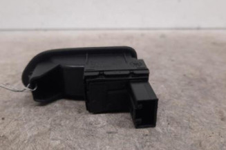 Interrupteur de leve vitre arriere droit VOLKSWAGEN GOLF 6