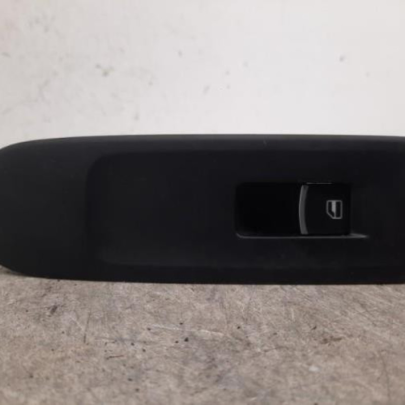 Interrupteur de leve vitre avant droit VOLKSWAGEN GOLF 6