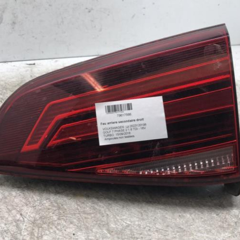 Feu arriere secondaire droit (feux) VOLKSWAGEN GOLF 7 Feu arriere secondaire droit (feux) VOLKSWAGEN GOLF 7