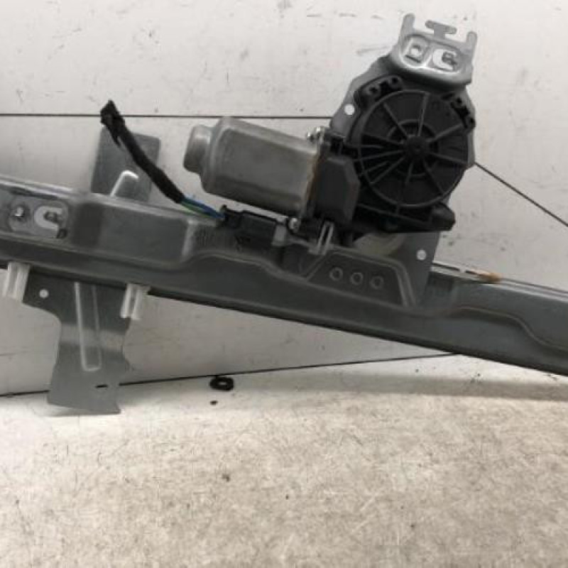 Leve vitre electrique avant droit PEUGEOT 207