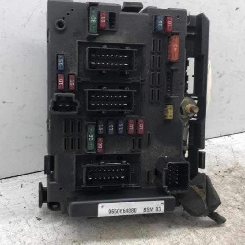 Boitier servitude moteur (BSM) PEUGEOT 206