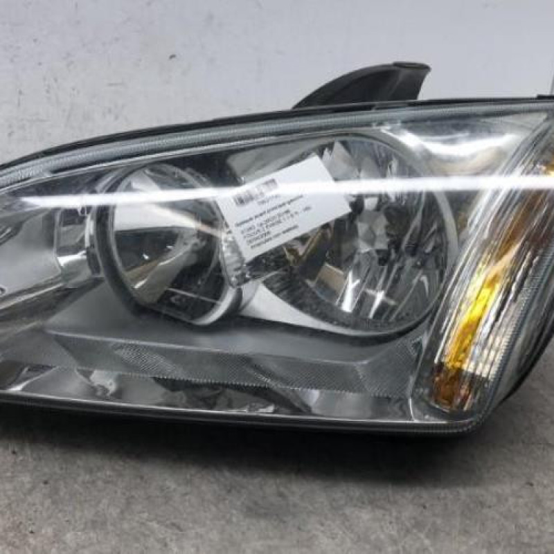 Optique avant principal gauche (feux)(phare) FORD FOCUS 2