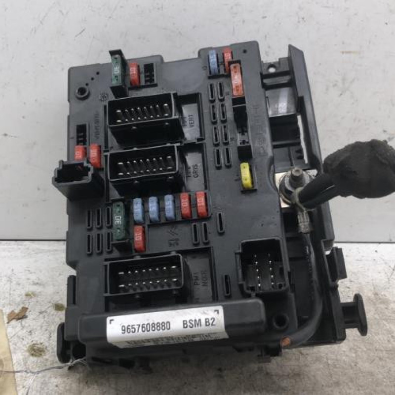 Boitier servitude moteur (BSM) PEUGEOT 206