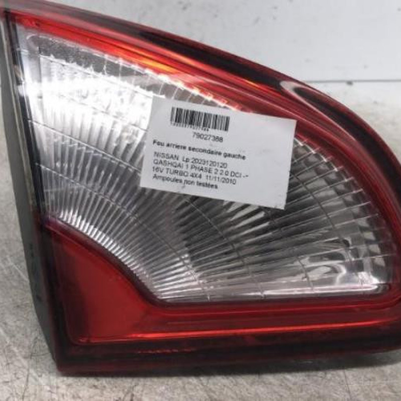 Feu arriere secondaire gauche (feux) NISSAN QASHQAI 1 Feu arriere secondaire gauche (feux) NISSAN QASHQAI 1