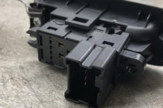 Interrupteur de leve vitre arriere gauche NISSAN QASHQAI 1