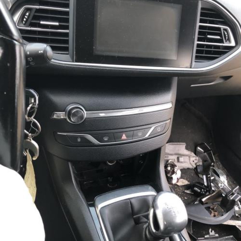Ecran GPS PEUGEOT 308 2 SW Ecran GPS PEUGEOT 308 2 SW