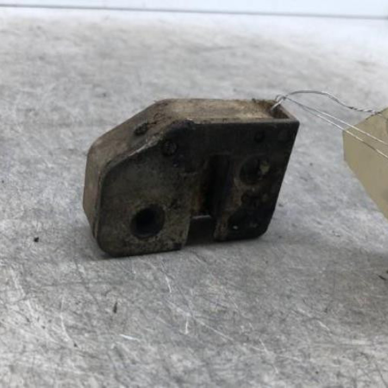 Serrure de porte laterale droite RENAULT TRAFIC 1