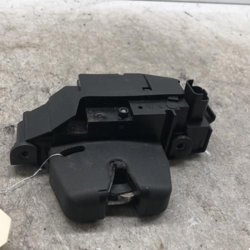 Serrure de hayon CITROEN C4 2 Serrure de hayon CITROEN C4 2