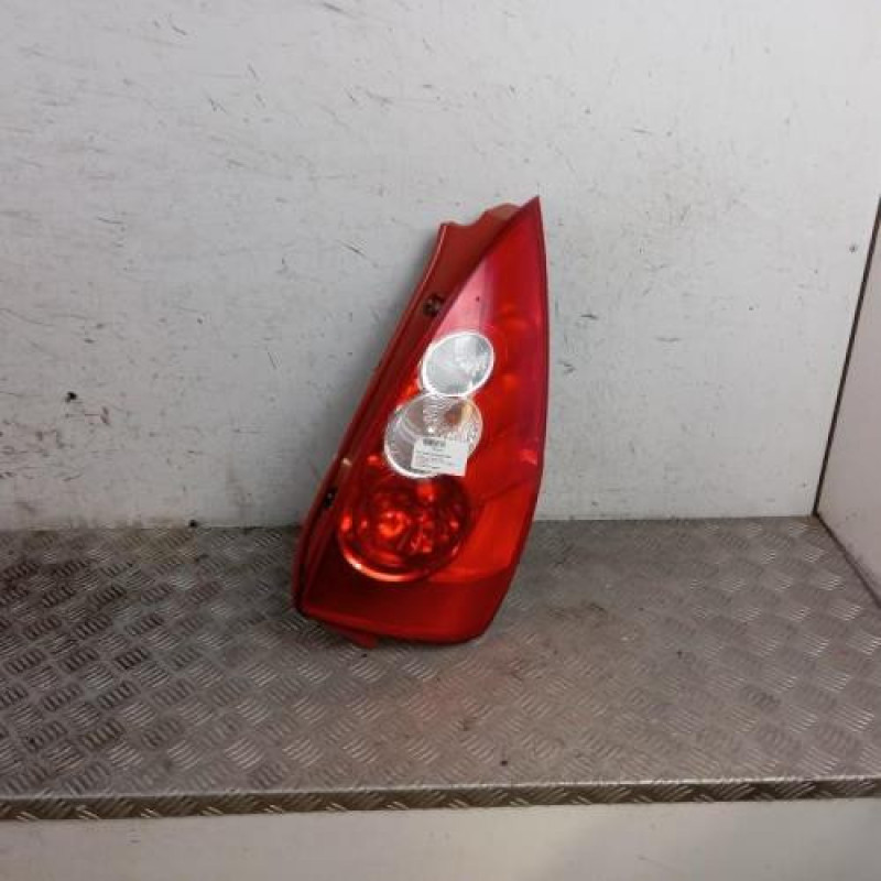 Feu arriere principal droit (feux) MAZDA 5 1 Feu arriere principal droit (feux) MAZDA 5 1