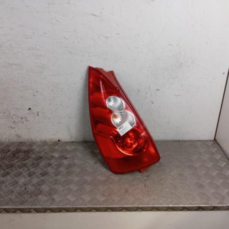 Feu arriere principal gauche (feux) MAZDA 5 1 Feu arriere principal gauche (feux) MAZDA 5 1