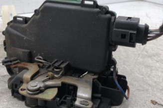 Serrure avant droit VOLKSWAGEN GOLF 4