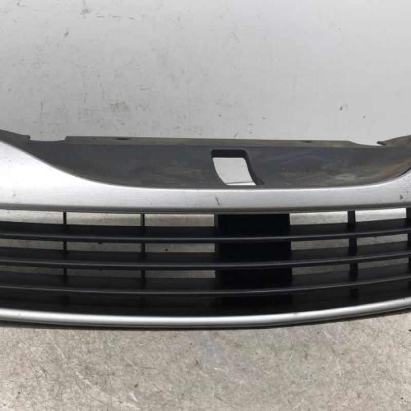Calandre RENAULT LAGUNA 2