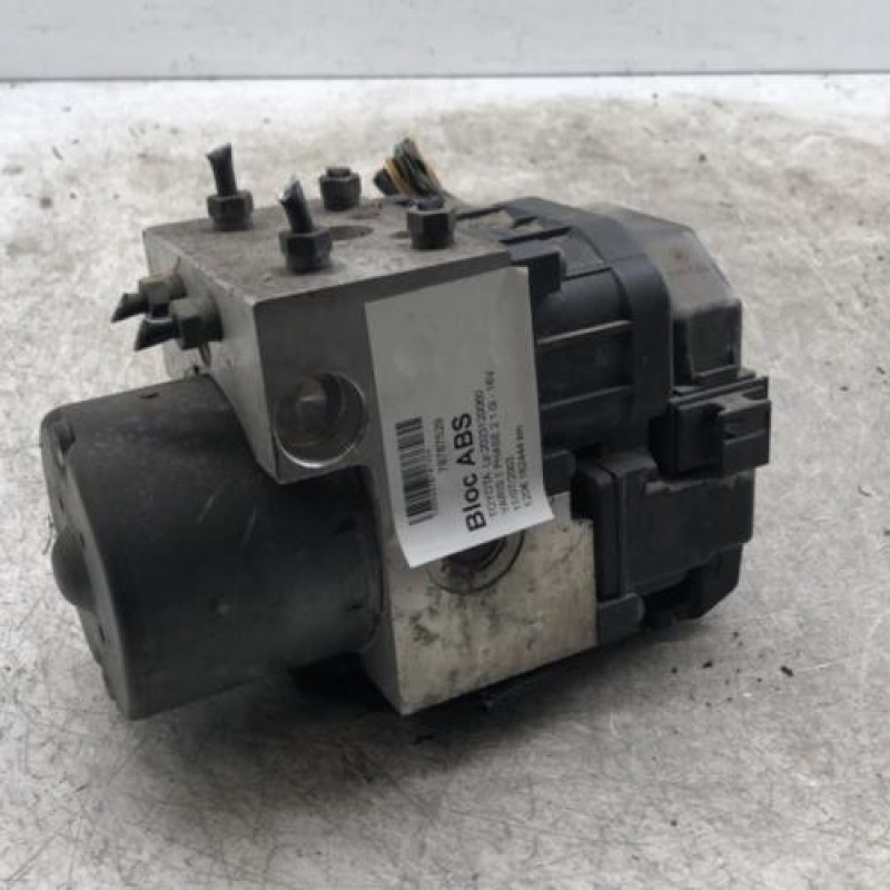 Bloc ABS (freins anti-blocage) TOYOTA YARIS 1 Bloc ABS (freins anti-blocage) TOYOTA YARIS 1