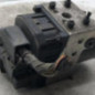 Bloc ABS (freins anti-blocage) TOYOTA YARIS 1