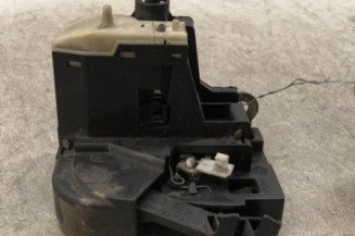 Serrure avant droit RENAULT CLIO 2
