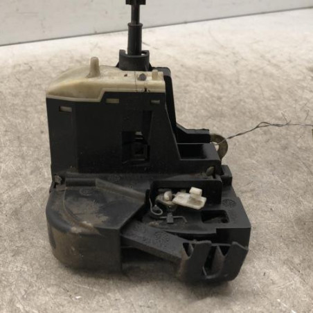 Serrure avant droit RENAULT CLIO 2