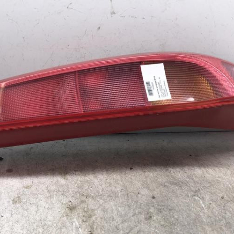 Feu arriere principal droit (feux) FIAT PUNTO 2 Feu arriere principal droit (feux) FIAT PUNTO 2
