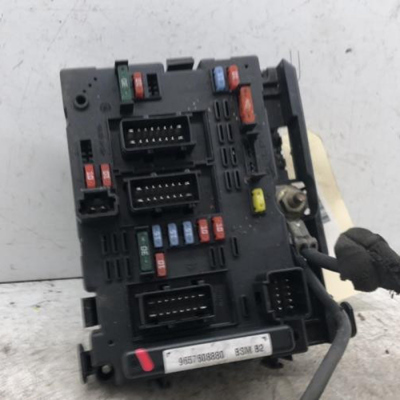 Boitier servitude moteur (BSM) PEUGEOT 206