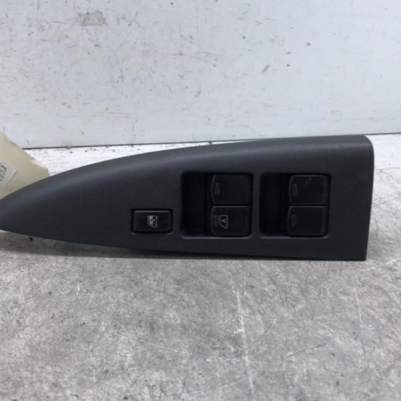 Interrupteur de leve vitre avant gauche NISSAN NOTE 1