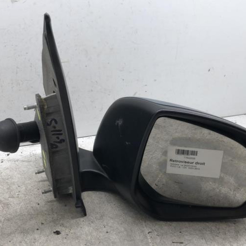 Retroviseur droit NISSAN PIXO