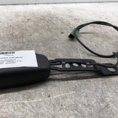 Attache ceinture avant gauche VOLVO V 50 Photo n°1