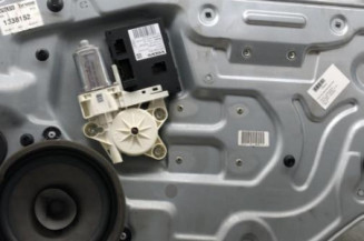 Leve vitre electrique avant droit VOLVO V 50 Photo n°1
