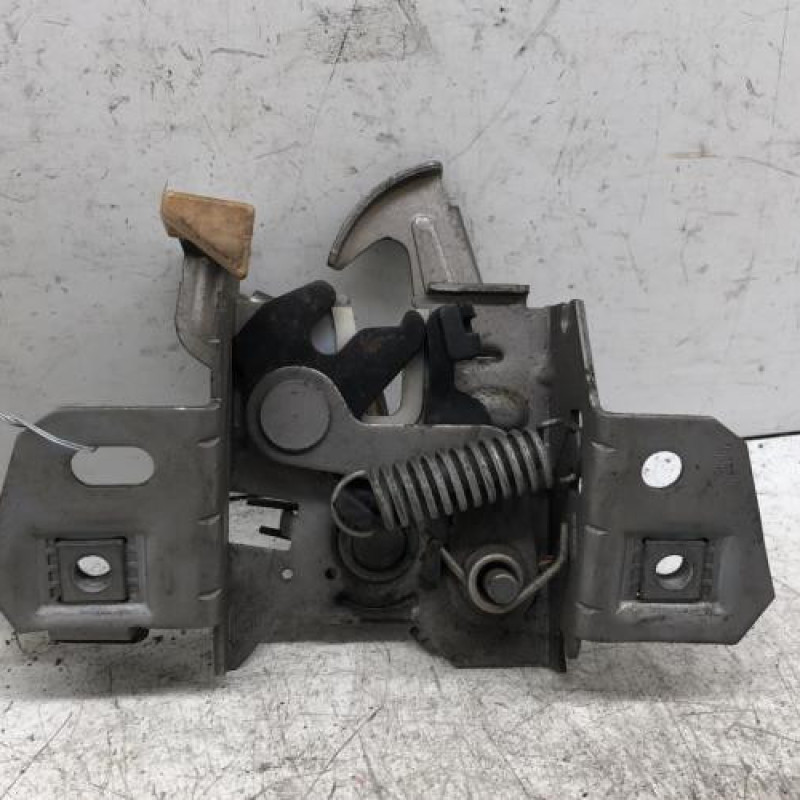 Serrure de capot VOLVO V 50 Serrure de capot VOLVO V 50