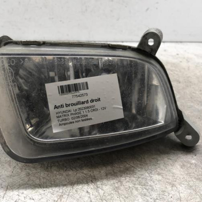 Anti brouillard droit (feux) HYUNDAI MATRIX Anti brouillard droit (feux) HYUNDAI MATRIX