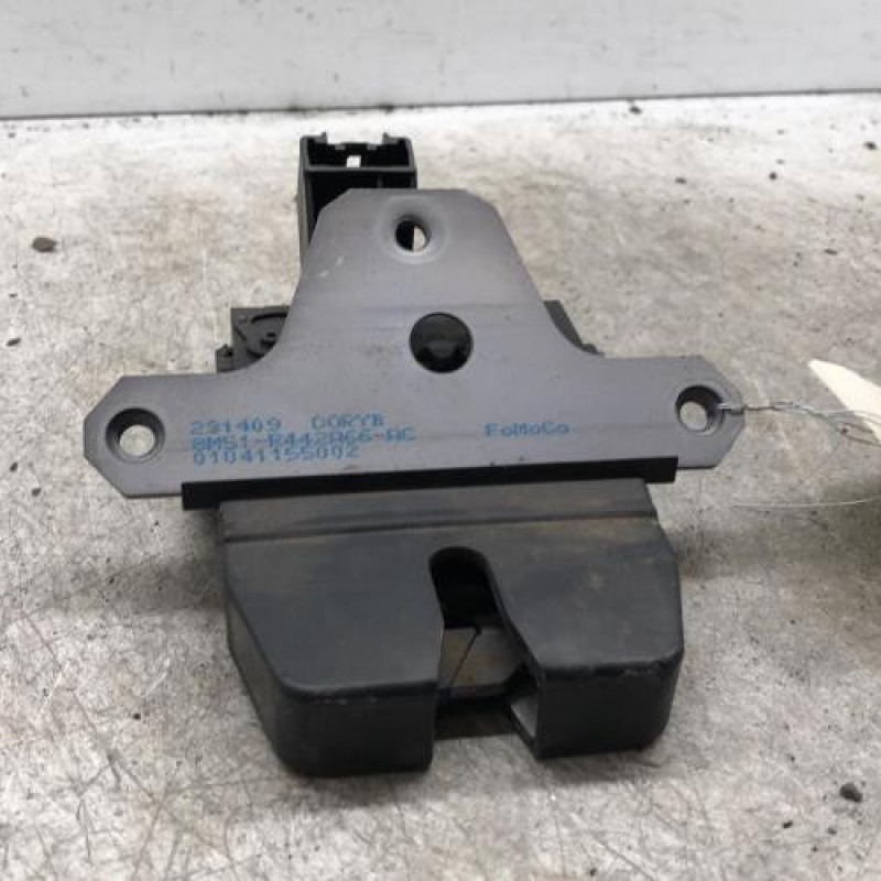 Serrure de coffre FORD KUGA 1 Serrure de coffre FORD KUGA 1