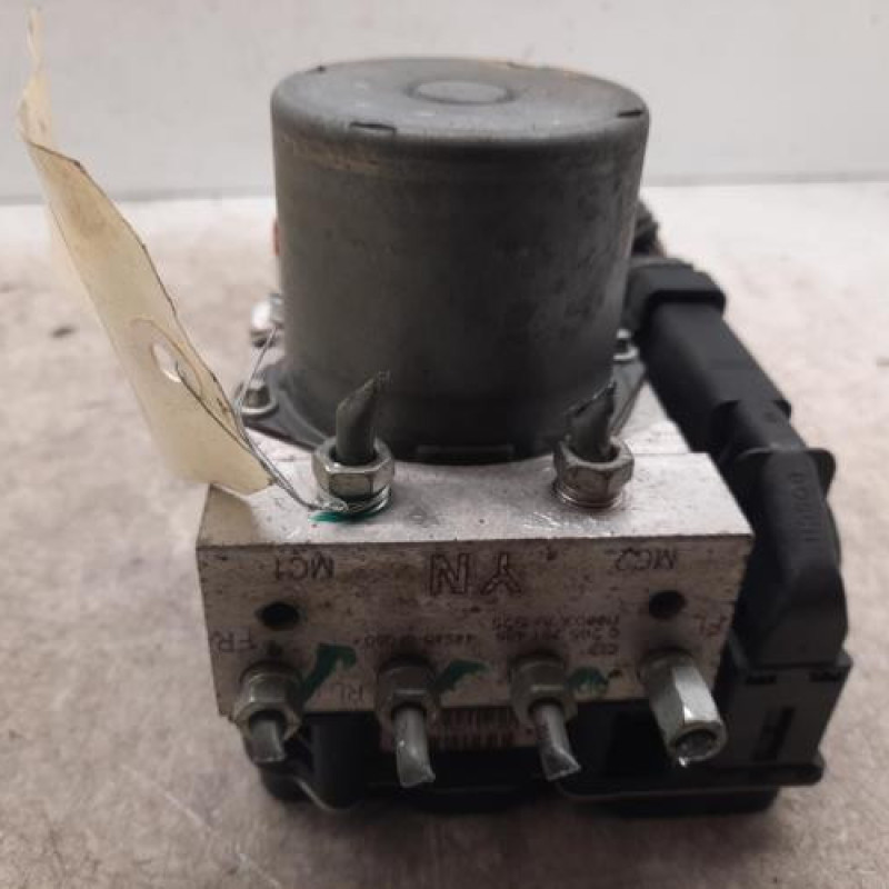 Bloc ABS (freins anti-blocage) TOYOTA VERSO