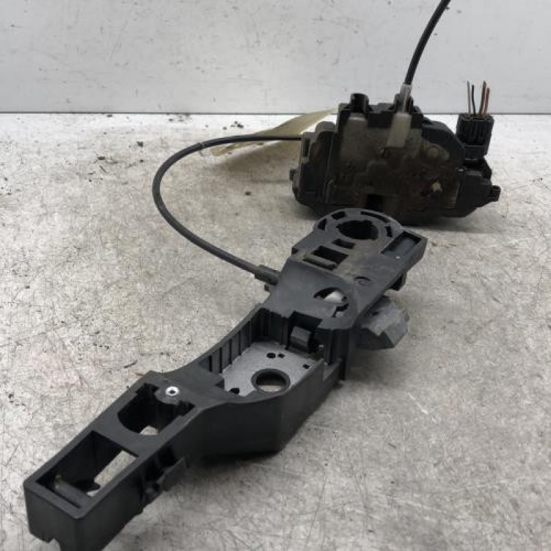 Serrure arriere gauche RENAULT CLIO 3 Serrure arriere gauche RENAULT CLIO 3