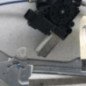 Leve vitre electrique avant gauche OPEL CORSA D