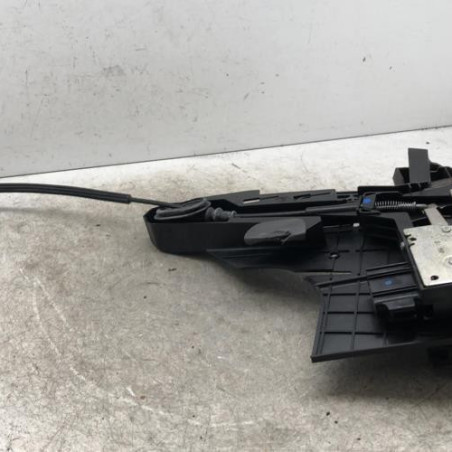 Serrure avant droit FORD FIESTA 5