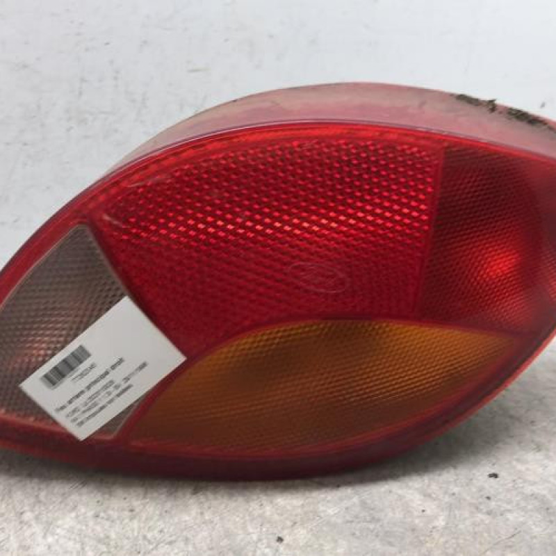 Feu arriere principal droit (feux) FORD KA 1 Feu arriere principal droit (feux) FORD KA 1
