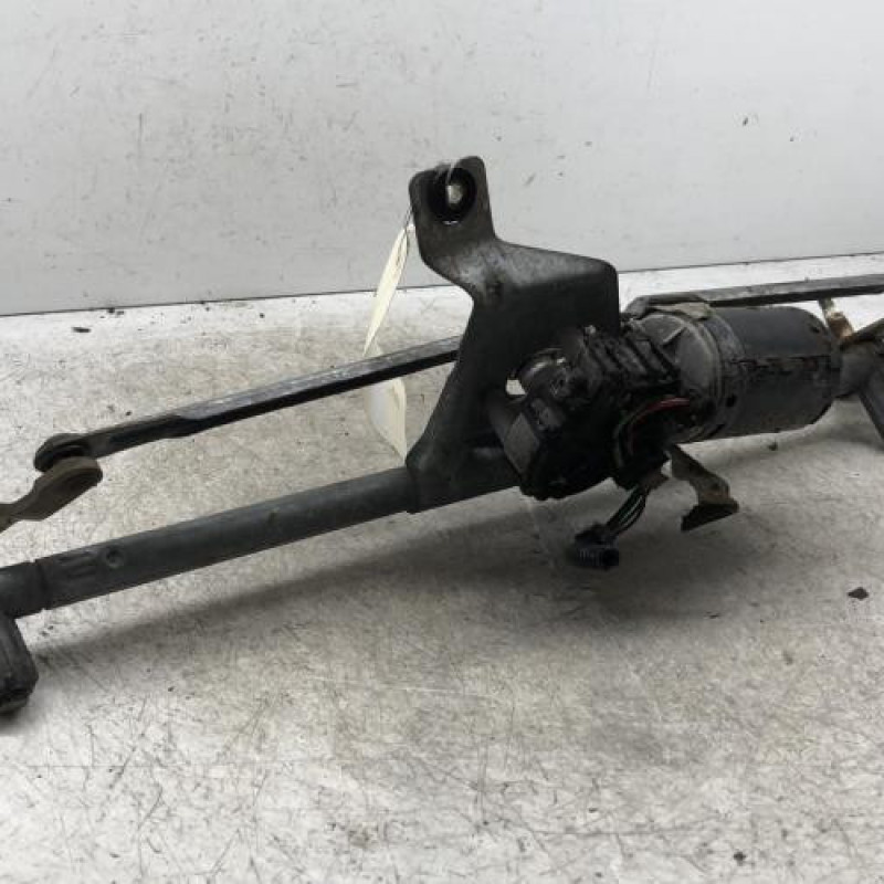 Moteur essuie glace avant VOLKSWAGEN POLO 3
