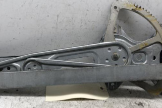 Leve vitre electrique avant droit TOYOTA YARIS 3