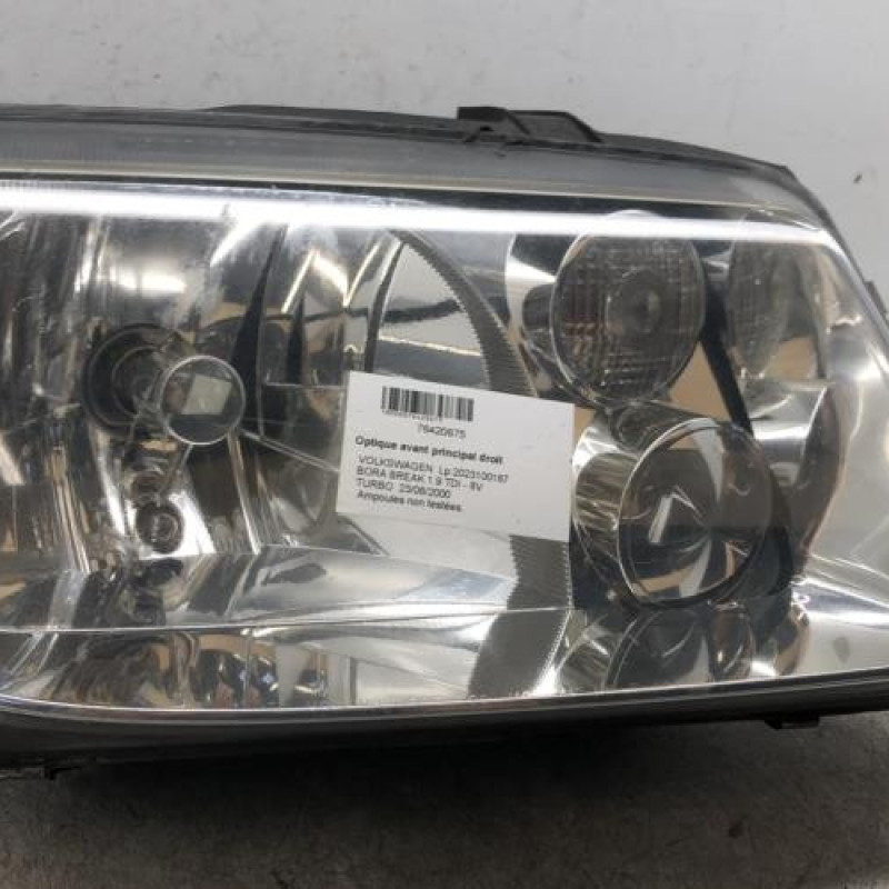 Optique avant principal droit (feux)(phare) VOLKSWAGEN BORA