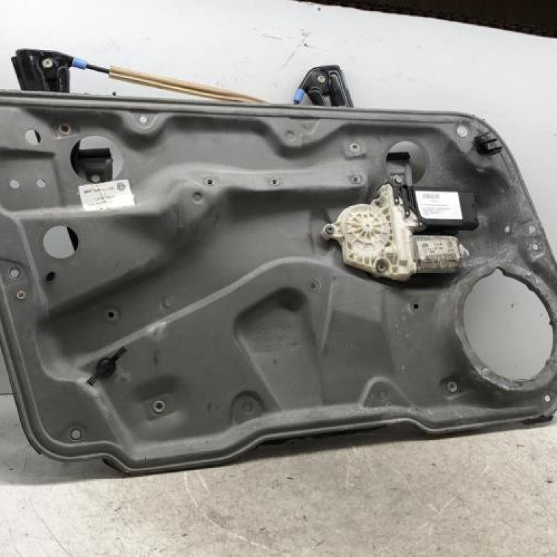 Leve vitre electrique avant gauche VOLKSWAGEN BORA