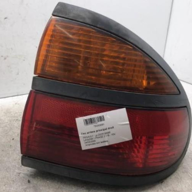 Feu arriere principal droit (feux) RENAULT LAGUNA 1 Feu arriere principal droit (feux) RENAULT LAGUNA 1