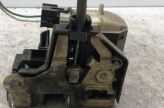 Serrure avant droit RENAULT CLIO 2